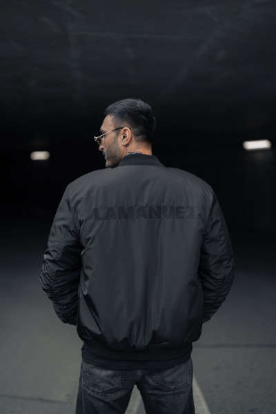 Kurtka Aesthetic Czarne Logo