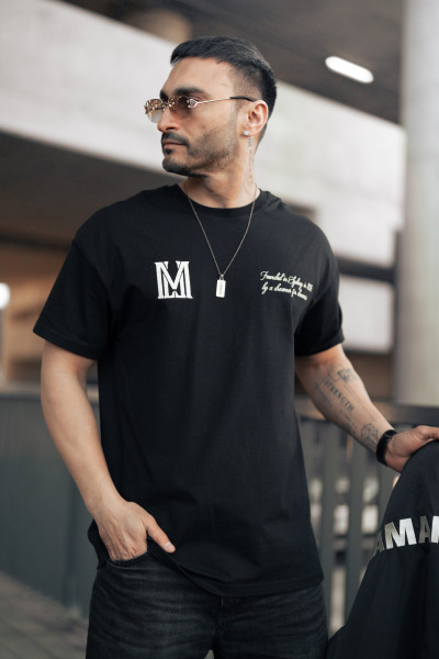 T-shirt Founded Czarny