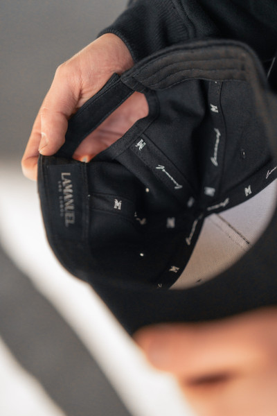 Czarna/Biała Czapka Script Unisex