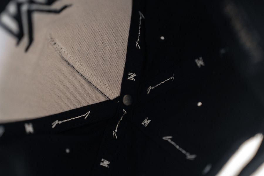 Czarna Czapka Ripped Unisex