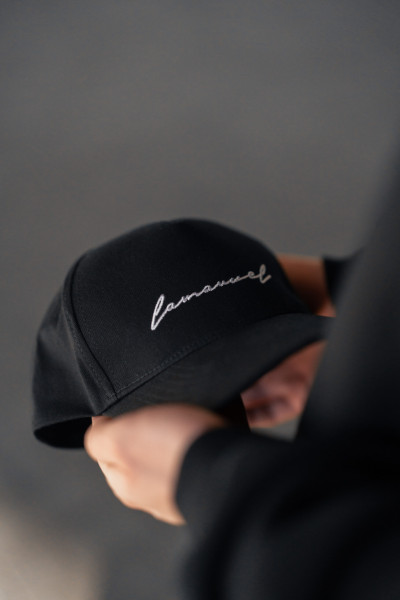 Czarna/Biała Czapka Script Unisex