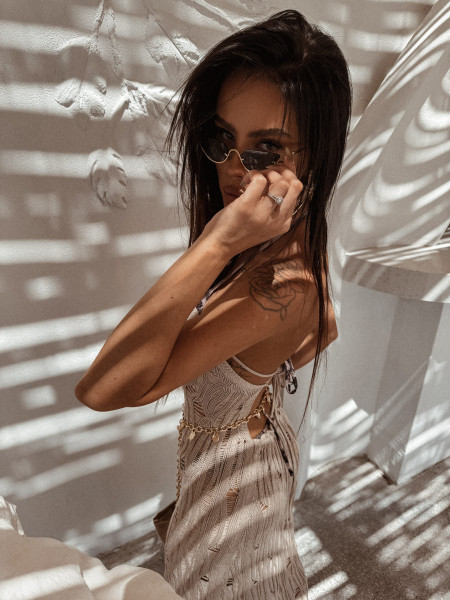 Sukienka Isla Serena Beż