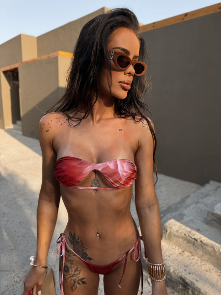 Juvia Bikini Top Ruby (Pre Order)