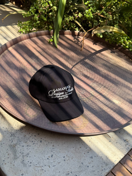 Czapka Design Studio Czarna