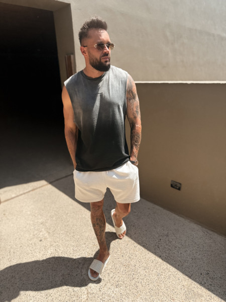 Muscle Tank Obsidian Fade